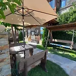 семеен скендерова къща 3* Lesjten