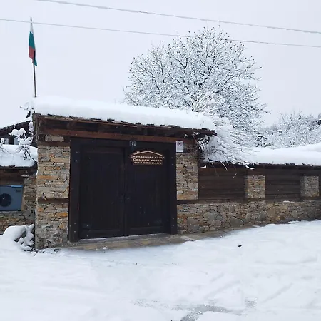 Spa&relax скендерова къща 3* Leshten