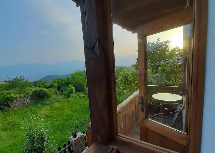 Spa&relax скендерова къща 3* Leshten